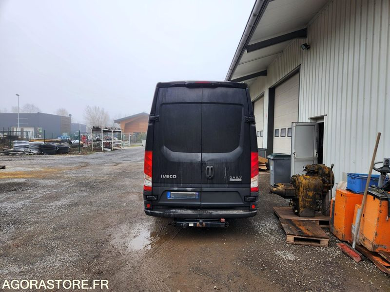 IVECO DAILY 35C21- 2017 / 178000 KM - Panel van: picture 4 IVECO DAILY 35C21- 2017 / 178000 KM - Panel van: picture 4