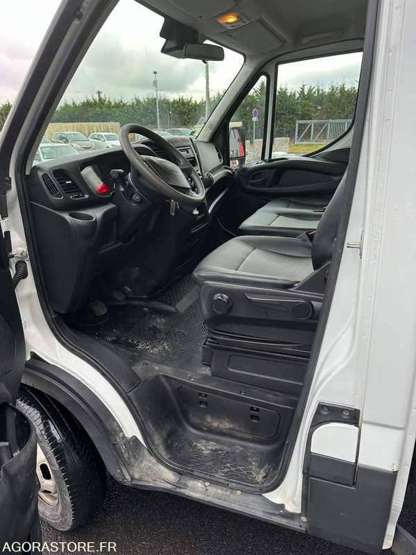 Iveco Daily - 2019 - 134920kms - FK772BP - Tipper van: picture 5 Iveco Daily - 2019 - 134920kms - FK772BP - Tipper van: picture 5