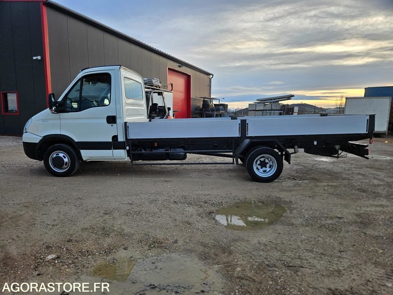 Iveco Daily 35c13 Plateau 4M60 - Tipper van: picture 4 Iveco Daily 35c13 Plateau 4M60 - Tipper van: picture 4