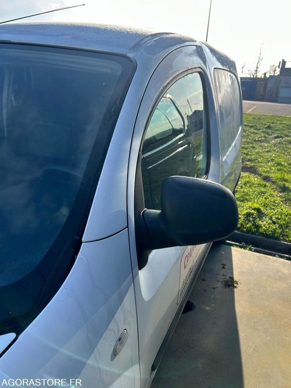 Small van KANGOO: picture 8