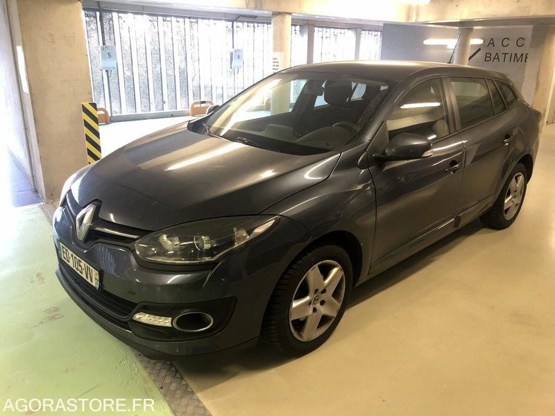 MEGANE 3 2016 ESTATE 1.2 TCE 115 ENERGY LIFE ECO2 - Essence - Boîte manuelle - Station wagon: picture 1 MEGANE 3 2016 ESTATE 1.2 TCE 115 ENERGY LIFE ECO2 - Essence - Boîte manuelle - Station wagon: picture 1
