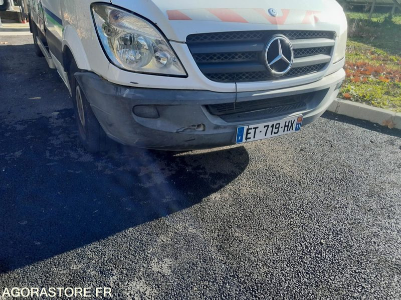 MERCEDES 315 - HYDROCUREUSE // ET719HX // 2007 // 213567KM - Vacuum truck: picture 2 MERCEDES 315 - HYDROCUREUSE // ET719HX // 2007 // 213567KM - Vacuum truck: picture 2