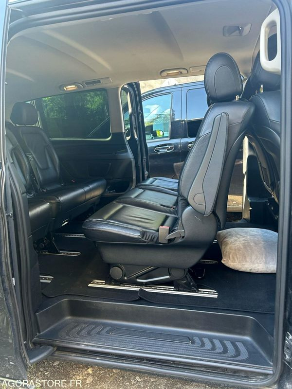 MERCEDES-BENZ CLASS V 250 4 MATIC - 440 000 kms - 2015 - Car: picture 3 MERCEDES-BENZ CLASS V 250 4 MATIC - 440 000 kms - 2015 - Car: picture 3