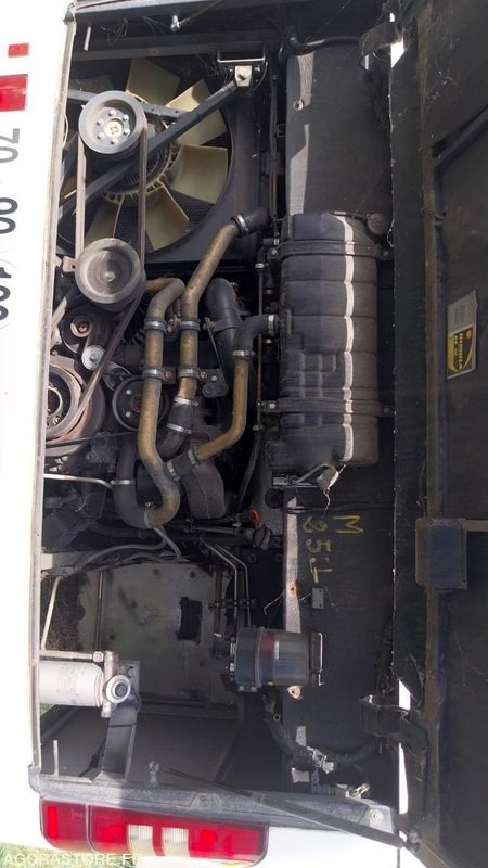 MERCEDES INTOURO N°093232 - School bus: picture 4 MERCEDES INTOURO N°093232 - School bus: picture 4