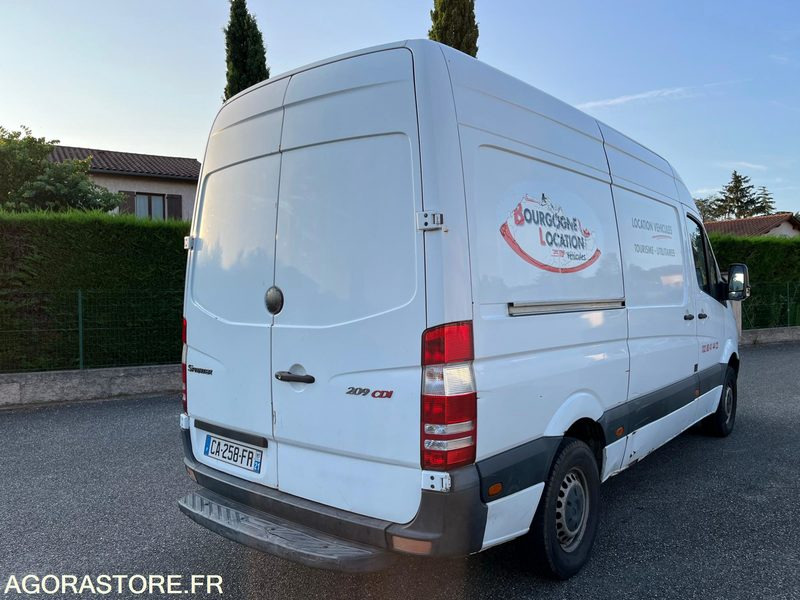 MERCEDES SPRINTER - 2007 / 182 000 KM - Panel van: picture 4 MERCEDES SPRINTER - 2007 / 182 000 KM - Panel van: picture 4