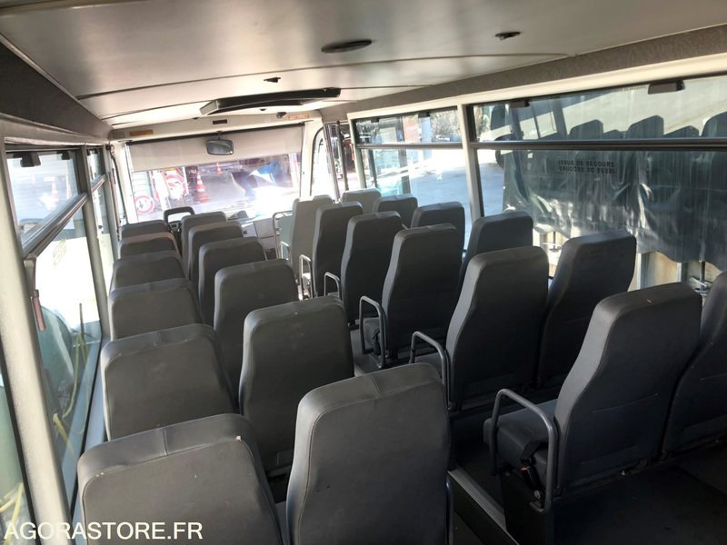 MINI-BUS MERCEDES VARIO - 127178 kms - 2000 - Minibus, Passenger van: picture 5 MINI-BUS MERCEDES VARIO - 127178 kms - 2000 - Minibus, Passenger van: picture 5