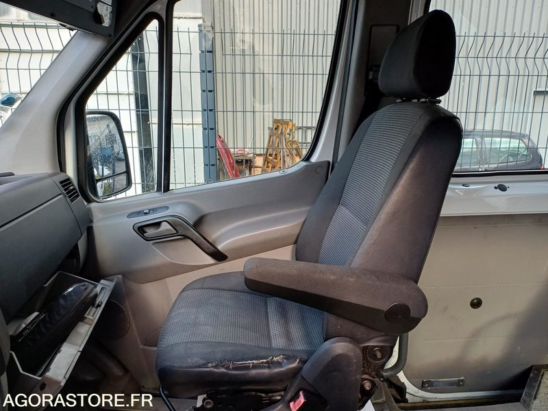 MINICAR MERCEDES SPRINTER N° 94877 MEC 2011 570 000 KM BY-876-DS - Minibus, Passenger van: picture 4 MINICAR MERCEDES SPRINTER N° 94877 MEC 2011 570 000 KM BY-876-DS - Minibus, Passenger van: picture 4
