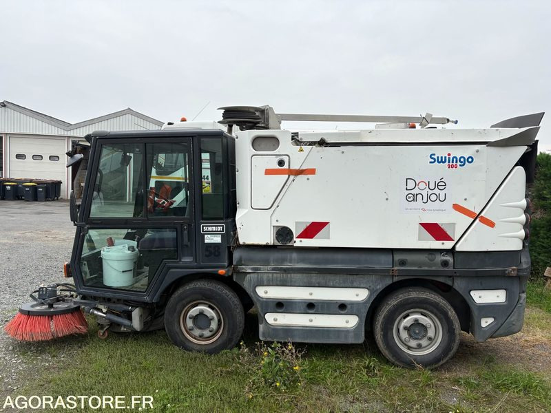 Mini balayeuse Swingo 200 - Road sweeper: picture 1 Mini balayeuse Swingo 200 - Road sweeper: picture 1