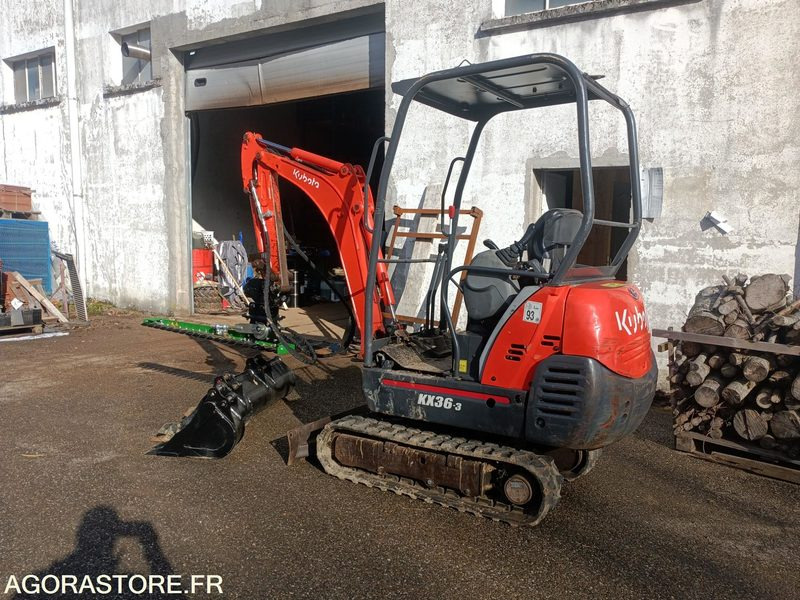 Mini pelle 1t600 Kubota KX36 + attache + 3 godets + taille haie - Mini excavator: picture 3 Mini pelle 1t600 Kubota KX36 + attache + 3 godets + taille haie - Mini excavator: picture 3