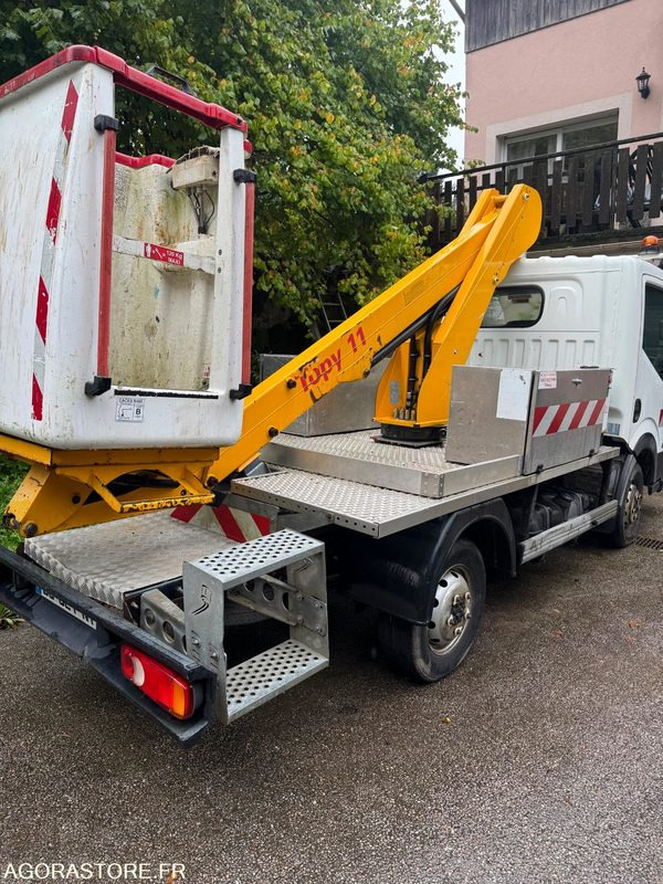 Nacelle Nissan CABSTAR - 2014 - 98 000kms - Tipper van: picture 5 Nacelle Nissan CABSTAR - 2014 - 98 000kms - Tipper van: picture 5