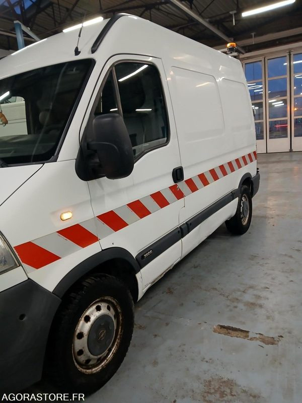 Opel Movano - 2008 - 214228kms - 806AHQ54 - Small van: picture 3 Opel Movano - 2008 - 214228kms - 806AHQ54 - Small van: picture 3