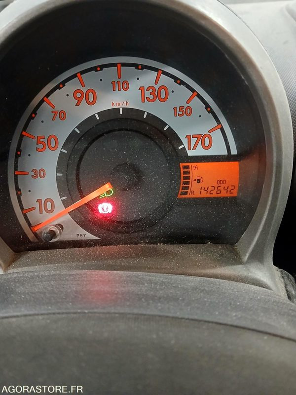 PEUGEOT 107 - 2008 - 142642 KM - Car: picture 5 PEUGEOT 107 - 2008 - 142642 KM - Car: picture 5