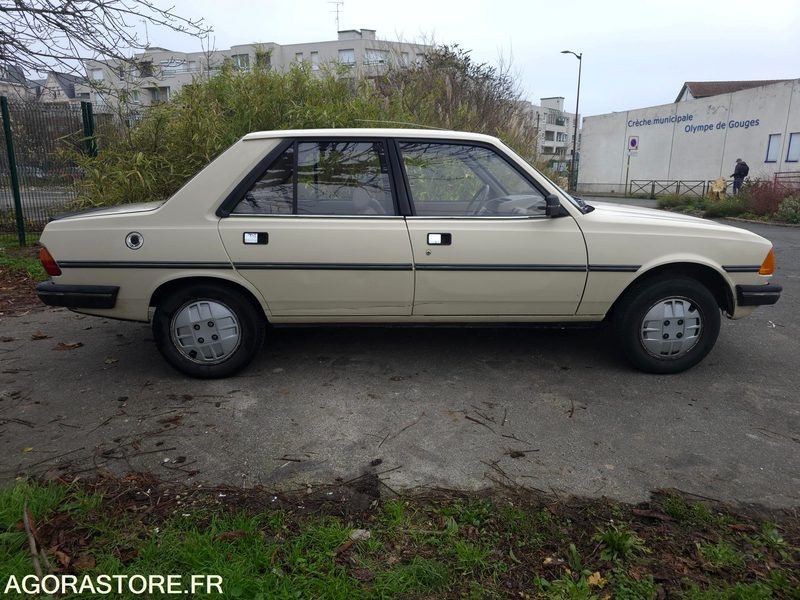 PEUGEOT 305 1.5 GR - 1984 - 124000 KM - Car: picture 1 PEUGEOT 305 1.5 GR - 1984 - 124000 KM - Car: picture 1