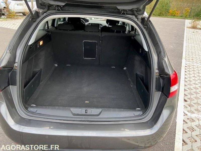 PEUGEOT 308SW - 2016 - 172000 KM - Station wagon: picture 3 PEUGEOT 308SW - 2016 - 172000 KM - Station wagon: picture 3
