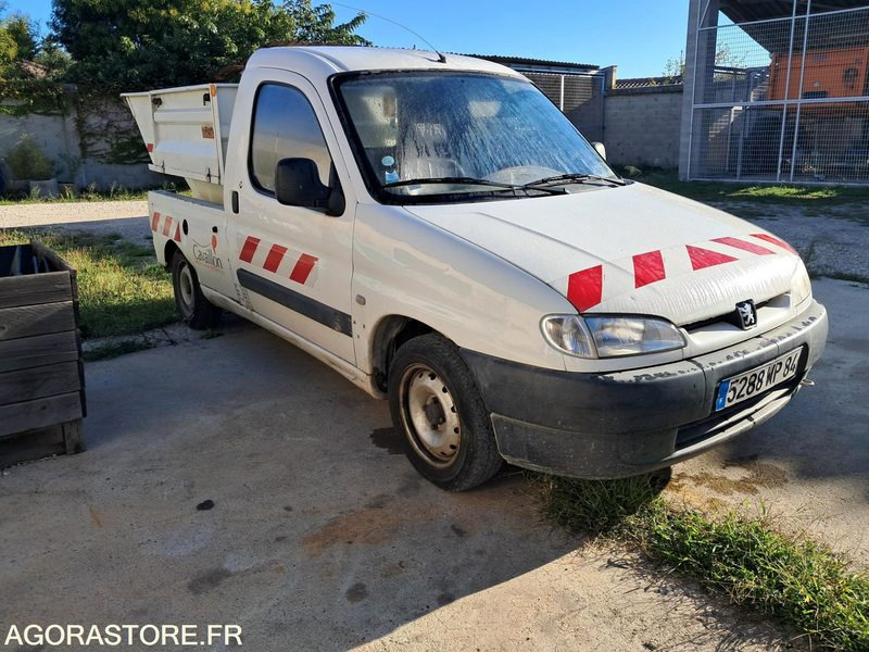 PEUGEOT PARTNER BENNE - Small van: picture 2 PEUGEOT PARTNER BENNE - Small van: picture 2