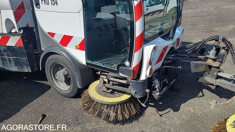 PRO 154 - CITYCAT 2020 - 47019KM - 2010 - Garden equipment: picture 4 PRO 154 - CITYCAT 2020 - 47019KM - 2010 - Garden equipment: picture 4