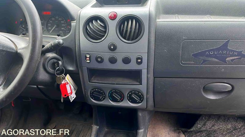 Small van Peugeot Partner - 2008 - 129133kms - 4045VW86: picture 21