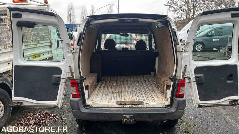 Small van Peugeot Partner - 2008 - 129133kms - 4045VW86: picture 12