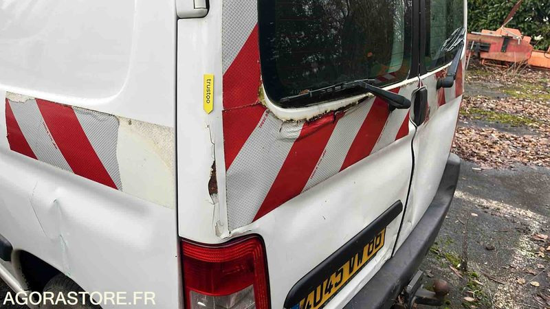 Small van Peugeot Partner - 2008 - 129133kms - 4045VW86: picture 15