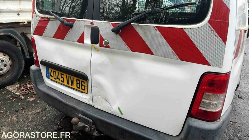 Small van Peugeot Partner - 2008 - 129133kms - 4045VW86: picture 6