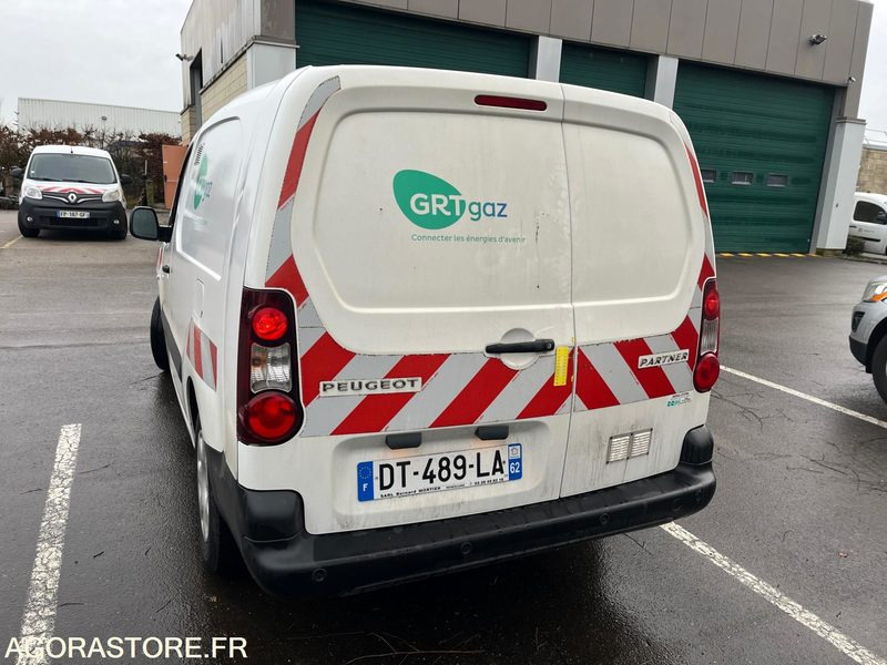 Peugeot Partner - 2015 - 135328kms - DT489LA - Small van: picture 2 Peugeot Partner - 2015 - 135328kms - DT489LA - Small van: picture 2
