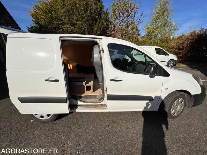 Peugeot Partner Phase 2 L11.6 Blue HDi FAP Fourgon S&S 100cv - Small van: picture 5 Peugeot Partner Phase 2 L11.6 Blue HDi FAP Fourgon S&S 100cv - Small van: picture 5