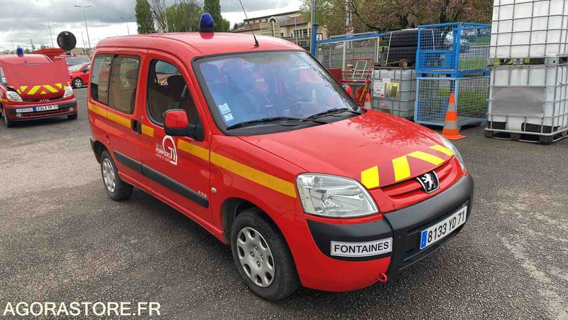 Peugeot - Partner Totem - 2006 - 130773KMS - 8133YD71 - Small van: picture 3 Peugeot - Partner Totem - 2006 - 130773KMS - 8133YD71 - Small van: picture 3
