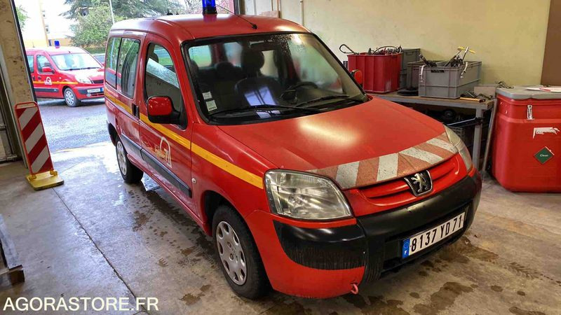 Peugeot - Partner Totem - 2006 - 185856KMS - 8137YD71 - Small van: picture 3 Peugeot - Partner Totem - 2006 - 185856KMS - 8137YD71 - Small van: picture 3