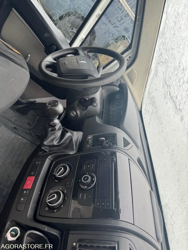 Peugeot boxer 2l2 hdi turbo 2012 panne moteur - Panel van: picture 2 Peugeot boxer 2l2 hdi turbo 2012 panne moteur - Panel van: picture 2