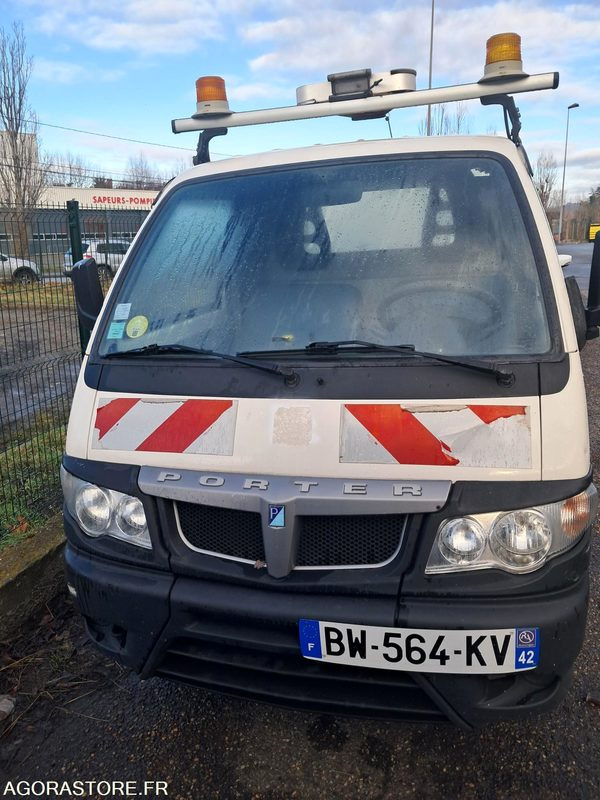 Piaggio PORTER - BW-564-KV - 2011 - 80936km - Tipper van: picture 1 Piaggio PORTER - BW-564-KV - 2011 - 80936km - Tipper van: picture 1