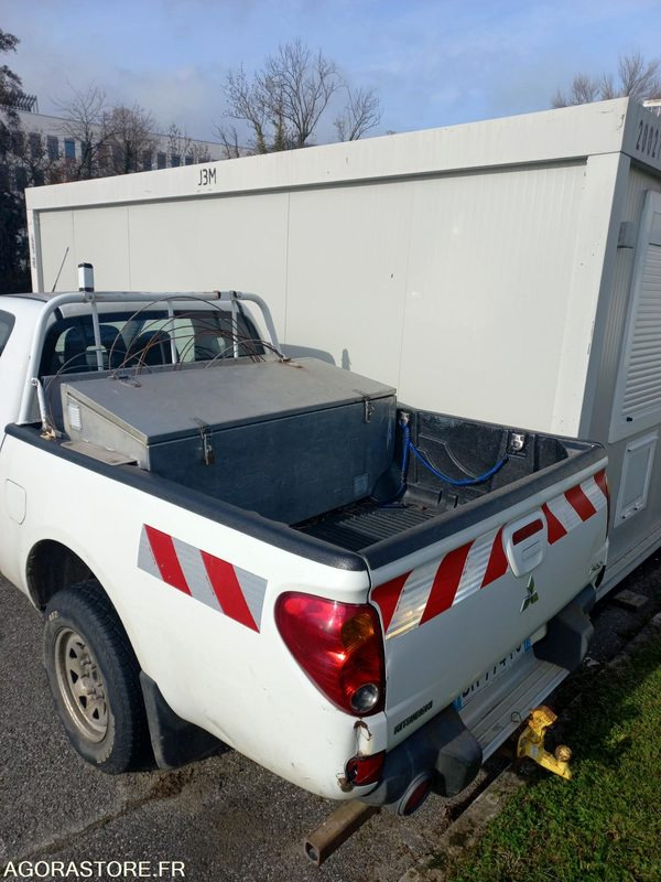 Pick-up Mitsubishi L200 de 2011 (réf. 4229) - Pickup truck: picture 4 Pick-up Mitsubishi L200 de 2011 (réf. 4229) - Pickup truck: picture 4