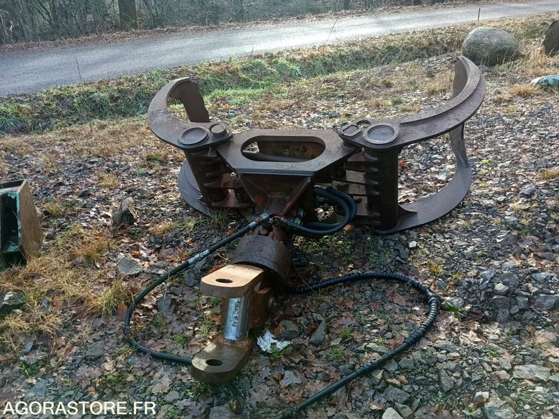 Pince à bois 2m + rotator - Construction equipment: picture 4 Pince à bois 2m + rotator - Construction equipment: picture 4