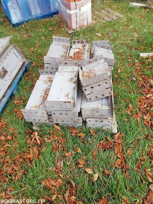 Tool/ Equipment Plancher métallique industriel style Eiffel: picture 16