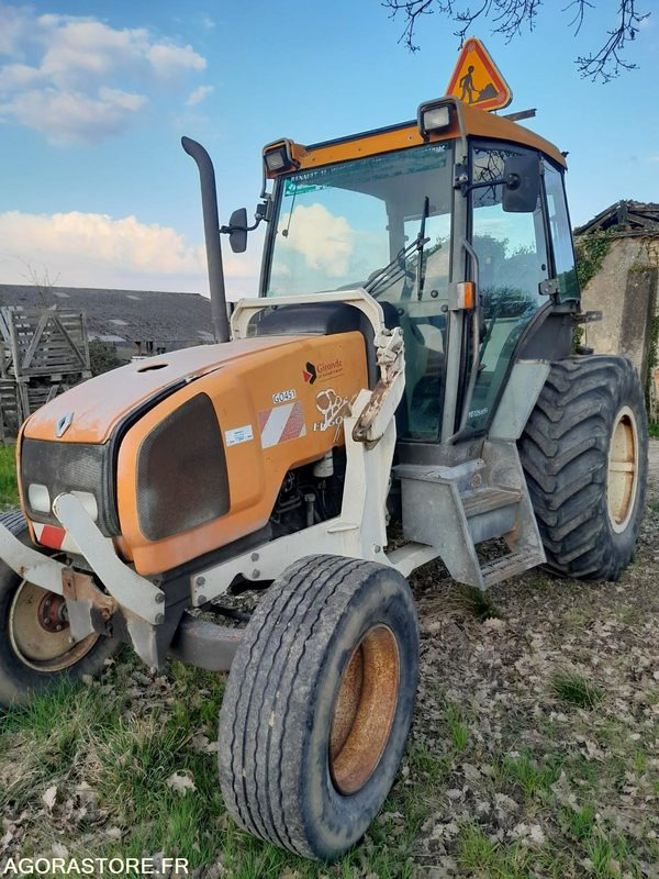 RENAULT ERGOS 100 - 2002 - 10 000 heures - Farm tractor: picture 1 RENAULT ERGOS 100 - 2002 - 10 000 heures - Farm tractor: picture 1