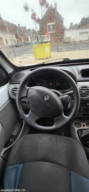 RENAULT KANGOO BF943HC - Small van: picture 5 RENAULT KANGOO BF943HC - Small van: picture 5