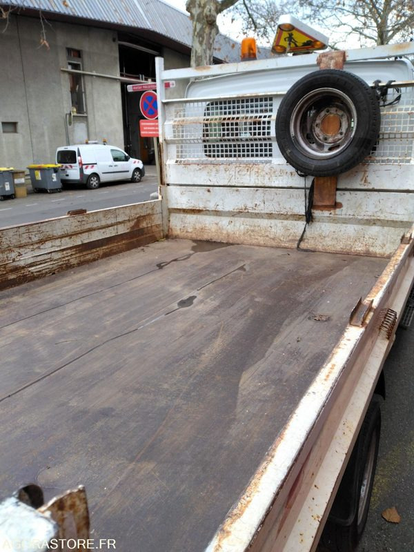 RENAULT MASCOTT - 2000 - 83000km - 7574TD73 - Tipper van: picture 5 RENAULT MASCOTT - 2000 - 83000km - 7574TD73 - Tipper van: picture 5