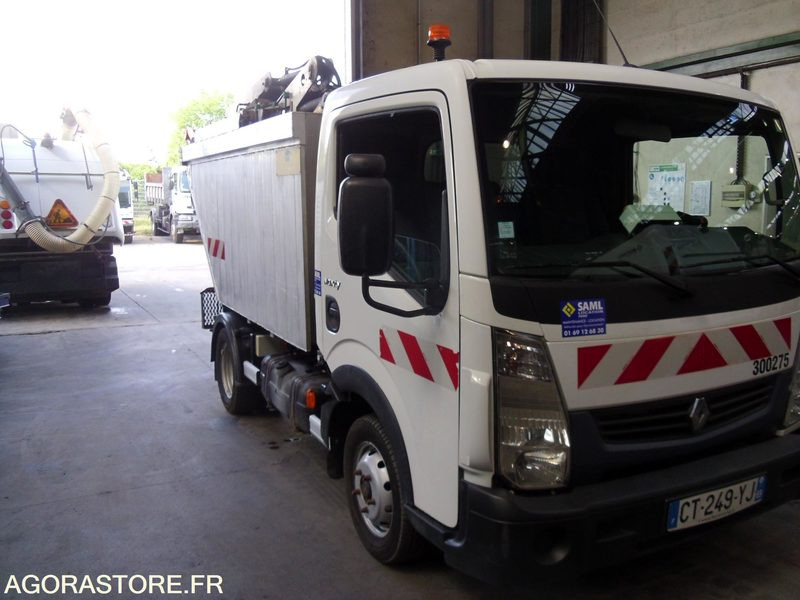 RENAULT MAXITY 3.5T E5 - BOM 3,5 T - 2013 / 129853 KM (CT249YJ) - Garbage truck: picture 1 RENAULT MAXITY 3.5T E5 - BOM 3,5 T - 2013 / 129853 KM (CT249YJ) - Garbage truck: picture 1