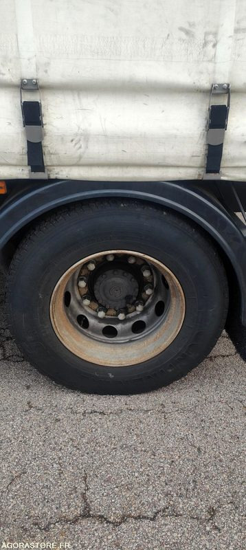 Curtainsider truck RENAULT MIDLUM AUTO ECOLE 240 DXI - 2009 - 337340 Kms: picture 8 Curtainsider truck RENAULT MIDLUM AUTO ECOLE 240 DXI - 2009 - 337340 Kms: picture 8