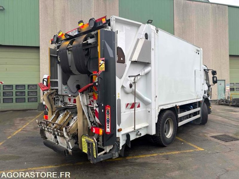 RENAULT PREMIUM 310,19 - BOM 16m3 SEMAT CARGOPAC 334 - 2013/166749 KM (CX772FP) - Garbage truck: picture 2 RENAULT PREMIUM 310,19 - BOM 16m3 SEMAT CARGOPAC 334 - 2013/166749 KM (CX772FP) - Garbage truck: picture 2