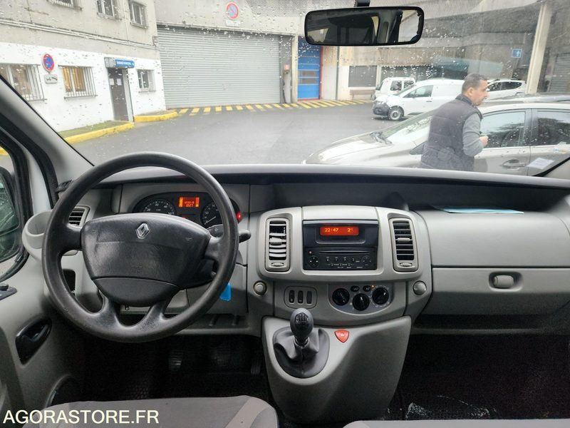 RENAULT TRAFFIC - Minibus, Passenger van: picture 3 RENAULT TRAFFIC - Minibus, Passenger van: picture 3