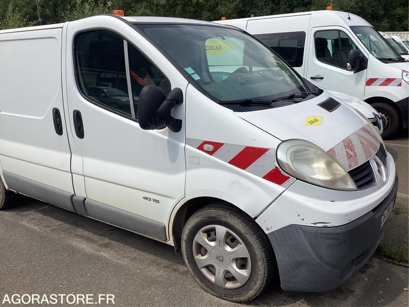 RENAULT Trafic VU 4p Fourgon FG GD CON - 2013 - 272011 KM - P1510094 - Panel van: picture 2 RENAULT Trafic VU 4p Fourgon FG GD CON - 2013 - 272011 KM - P1510094 - Panel van: picture 2