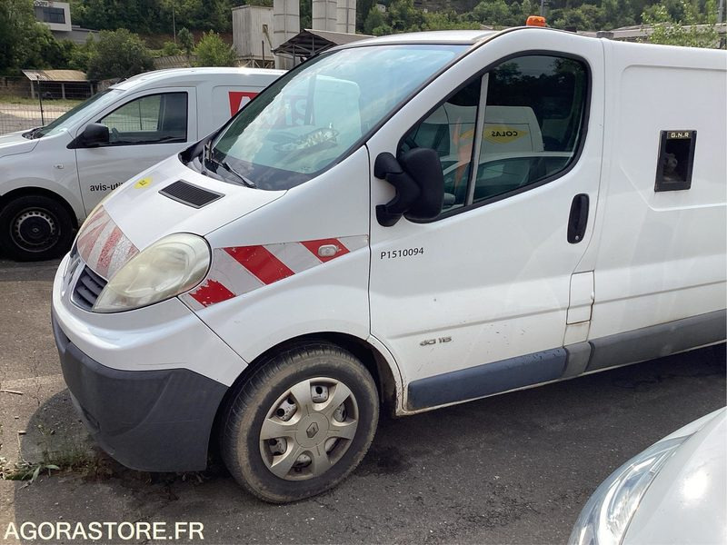 RENAULT Trafic VU 4p Fourgon FG GD CON - 2013 - 272011 KM - P1510094 - Panel van: picture 1 RENAULT Trafic VU 4p Fourgon FG GD CON - 2013 - 272011 KM - P1510094 - Panel van: picture 1