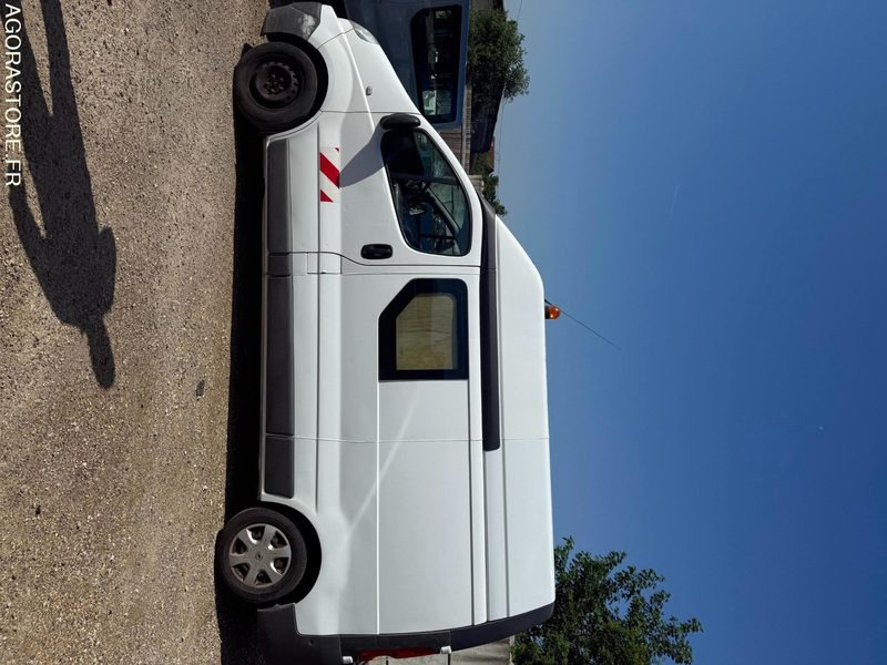 RENAULT trafic 88306kms - 2009 - Panel van: picture 3 RENAULT trafic 88306kms - 2009 - Panel van: picture 3