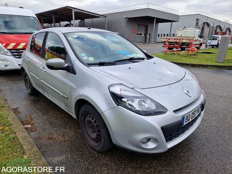 Renault Clio - 2011 - 177124 - BQ097RG - Car: picture 2 Renault Clio - 2011 - 177124 - BQ097RG - Car: picture 2
