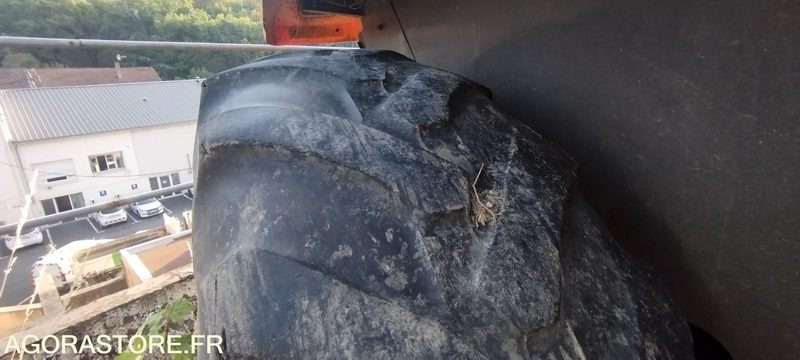 Renault Ergos 100 - 2002 - 15 000 heures (BK-653-HW) - Farm tractor: picture 5 Renault Ergos 100 - 2002 - 15 000 heures (BK-653-HW) - Farm tractor: picture 5