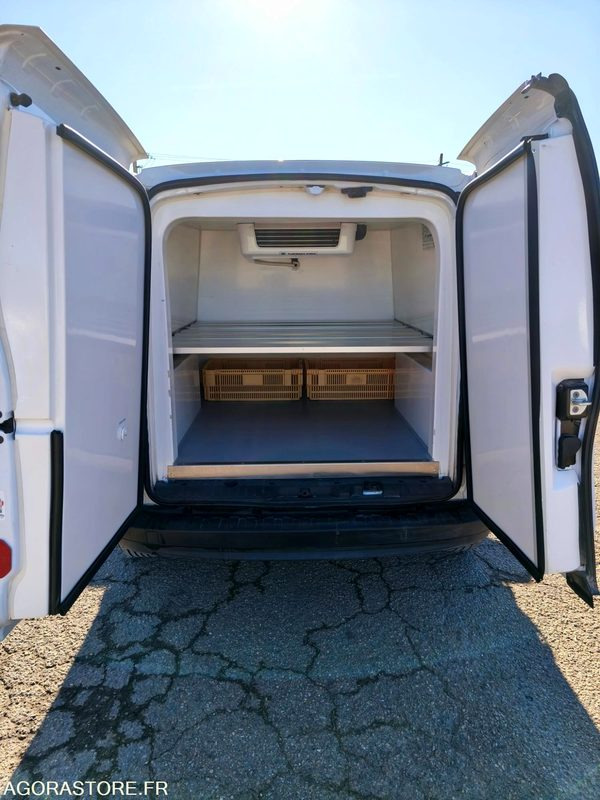 Renault Kangoo frigorifique - 33458km - 2021 - Small van: picture 5 Renault Kangoo frigorifique - 33458km - 2021 - Small van: picture 5