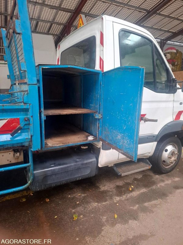 Renault Mascott benne roues jumelées 183615kms 2000 - Tipper van: picture 5 Renault Mascott benne roues jumelées 183615kms 2000 - Tipper van: picture 5