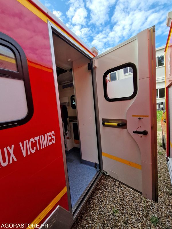 Renault Master - 2011 - 174389 - BV594XQ - Panel van: picture 5 Renault Master - 2011 - 174389 - BV594XQ - Panel van: picture 5