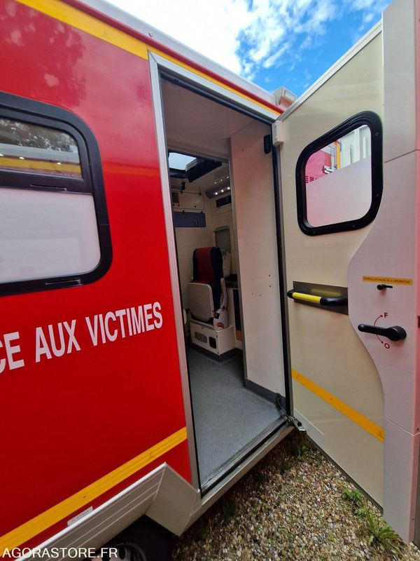 Leasing of Renault Master - 2011 - 208407 - BV565XQ Renault Master - 2011 - 208407 - BV565XQ: picture 17 Leasing of Renault Master - 2011 - 208407 - BV565XQ Renault Master - 2011 - 208407 - BV565XQ: picture 17