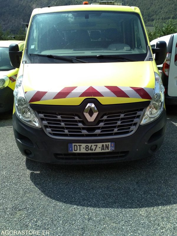 Renault Master - 2015 - 186850kms - DT847AN - Tipper van: picture 3 Renault Master - 2015 - 186850kms - DT847AN - Tipper van: picture 3